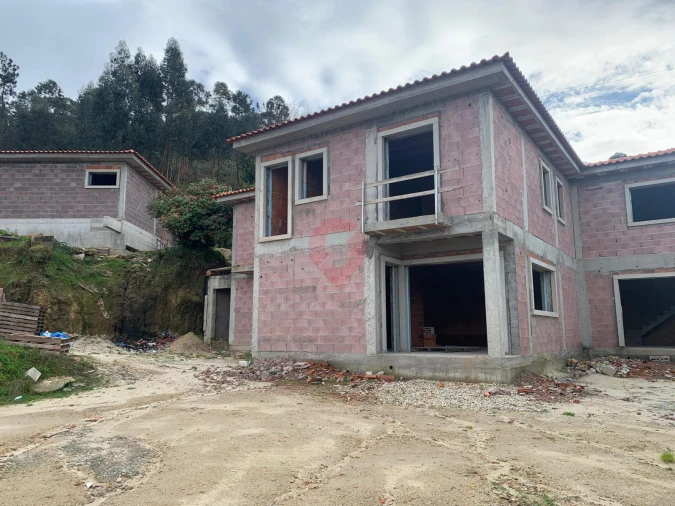 Moradia T3 para Venda em Bela Foto 2