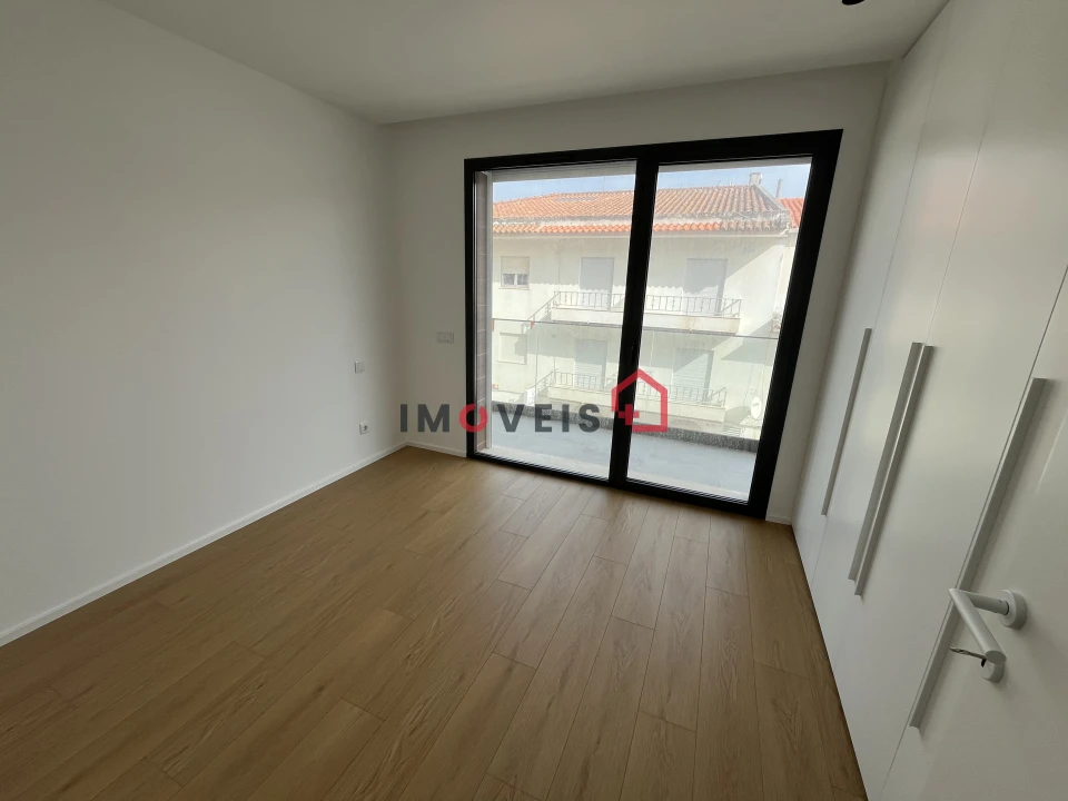Apartamento T3 para Venda em Nazare Foto 11