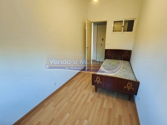 Prédio para Venda em Alhandra, São João dos Montes e Calhandriz Foto 7