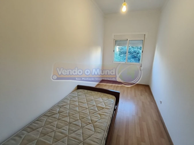 Prédio para Venda em Alhandra, São João dos Montes e Calhandriz Foto 8