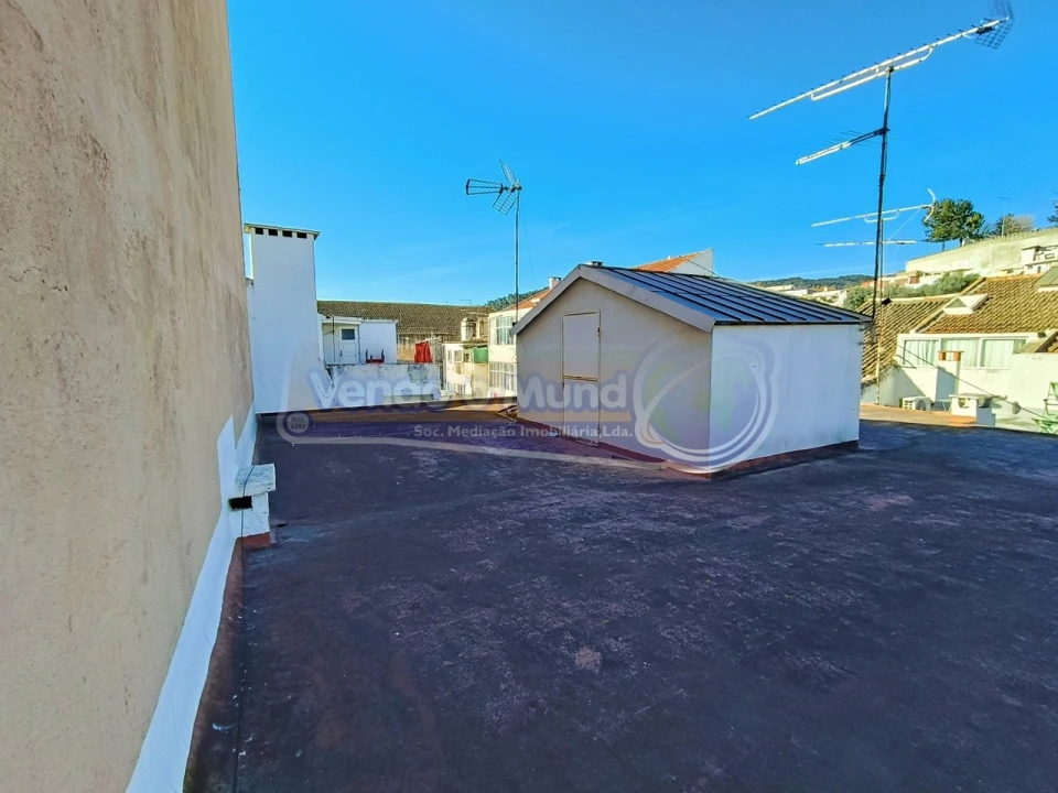 Prédio para Venda em Alhandra, São João dos Montes e Calhandriz Foto 12