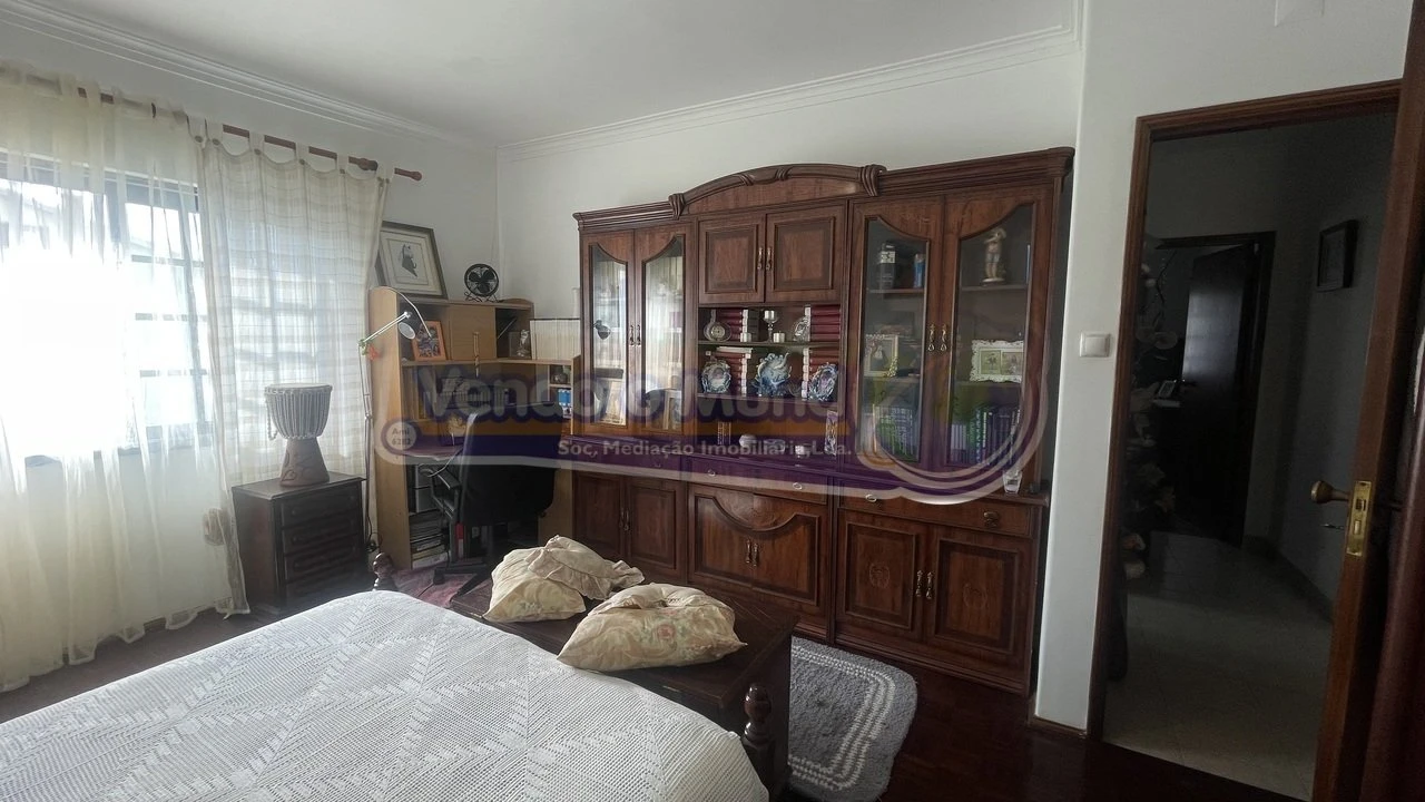 Moradia T3 para Venda em Vila Franca de Xira Foto 11