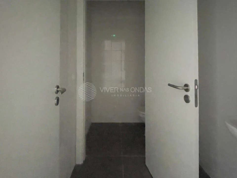 Armazém para Venda em Vila Nova do Campo Foto 12