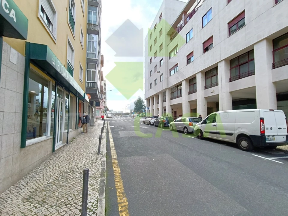 Loja para Venda em Avenidas Novas Foto 29
