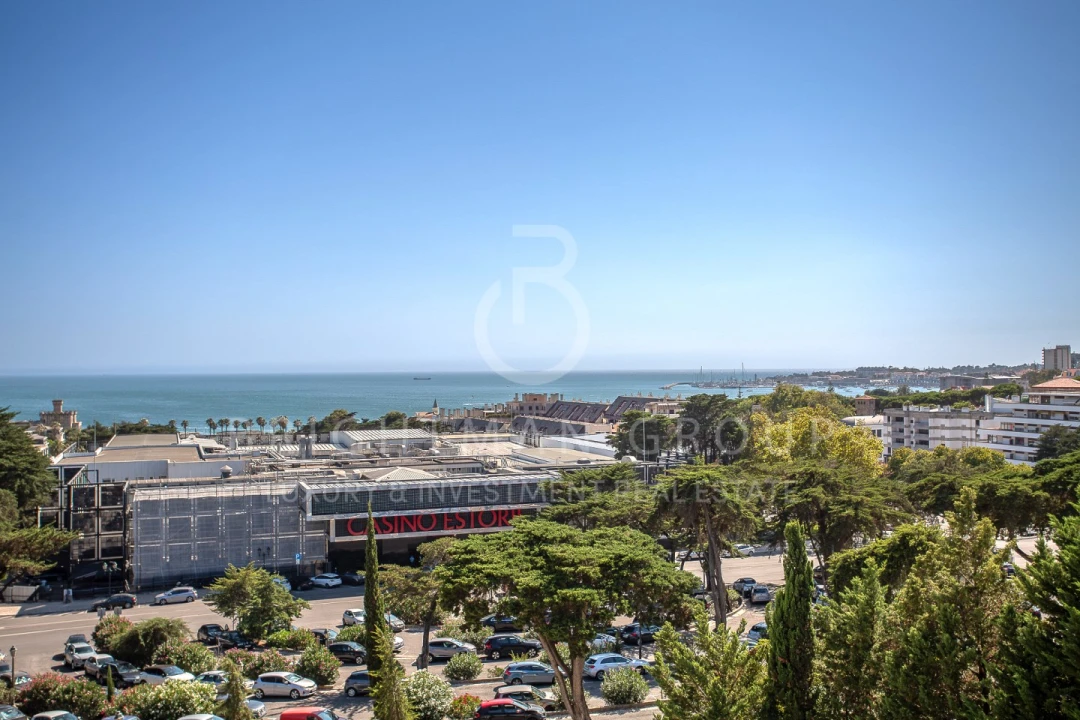 Apartamento T5 para Venda em Cascais e Estoril Foto 1