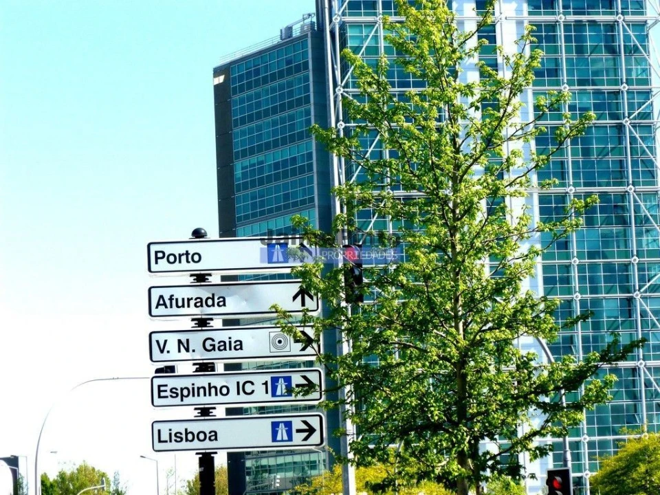 Escritório para Arrendamento em Arcozelo Foto 2