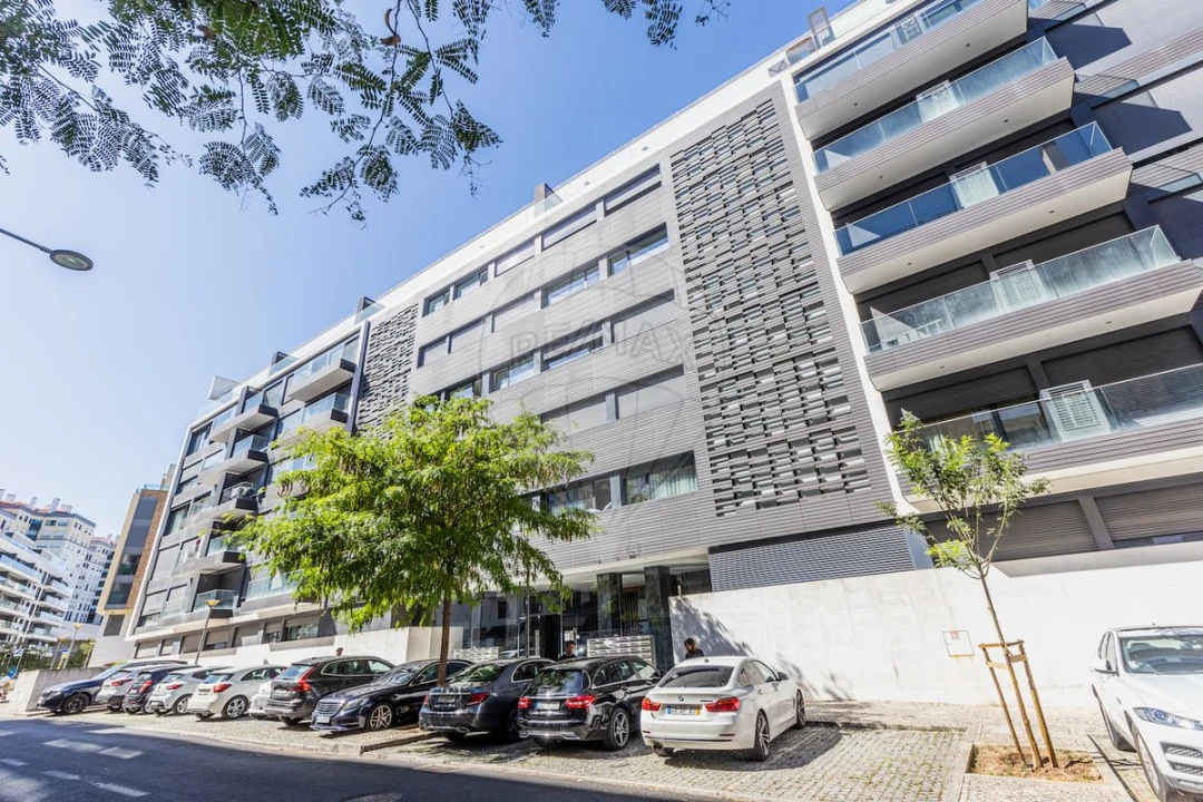 Apartamento T3 para Venda em São Domingos de Benfica Foto 40