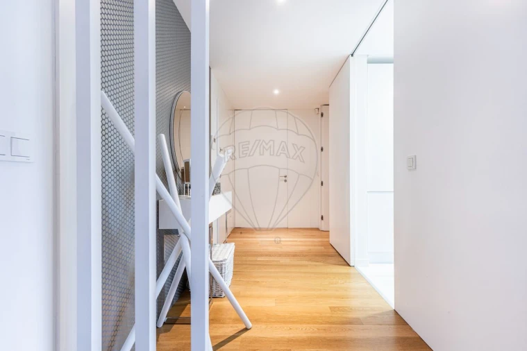 Apartamento T3 para Venda em São Domingos de Benfica Foto 3