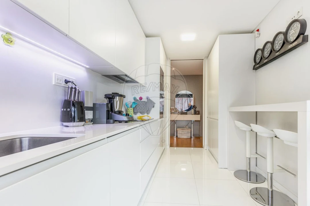 Apartamento T3 para Venda em São Domingos de Benfica Foto 26