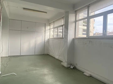 Escritório para Venda em Alvalade