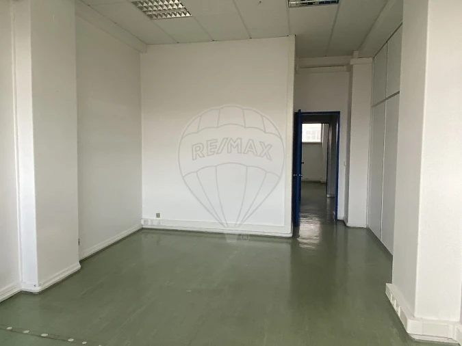 Escritório para Venda em Alvalade Foto 8