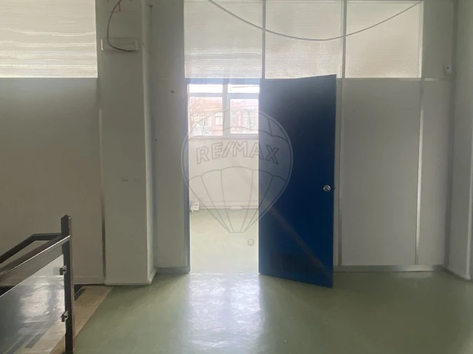 Escritório para Venda em Alvalade Foto 5