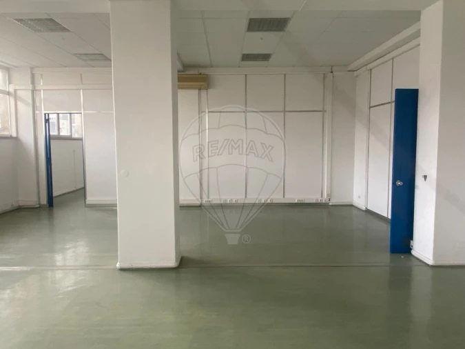 Escritório para Venda em Alvalade Foto 6