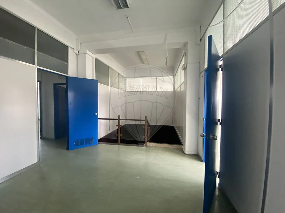 Escritório para Venda em Alvalade Foto 17