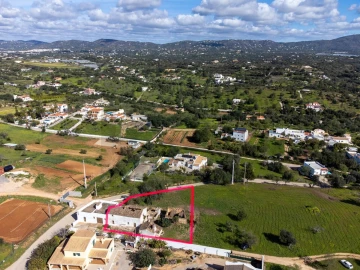 Moradia T4 para Venda em Olhão