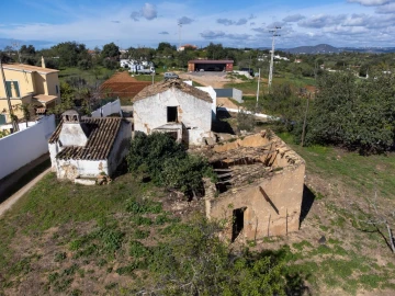 Moradia T4 para Venda em Olhão