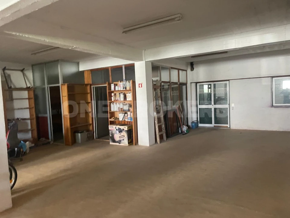 Prédio para Venda em Camarate, Unhos e Apelação Foto 10