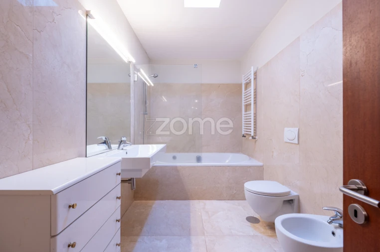 Moradia T7 para Venda em Bairro Foto 39