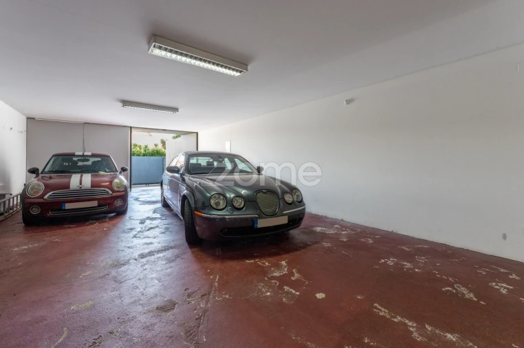 Moradia T7 para Venda em Bairro Foto 52