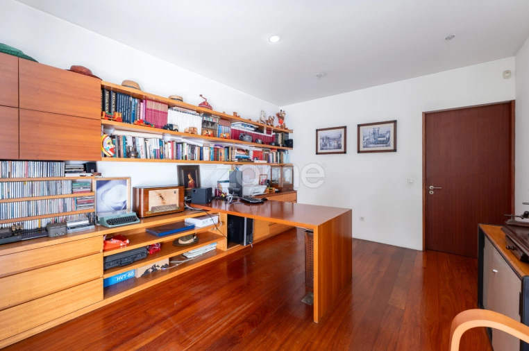 Moradia T7 para Venda em Bairro Foto 41