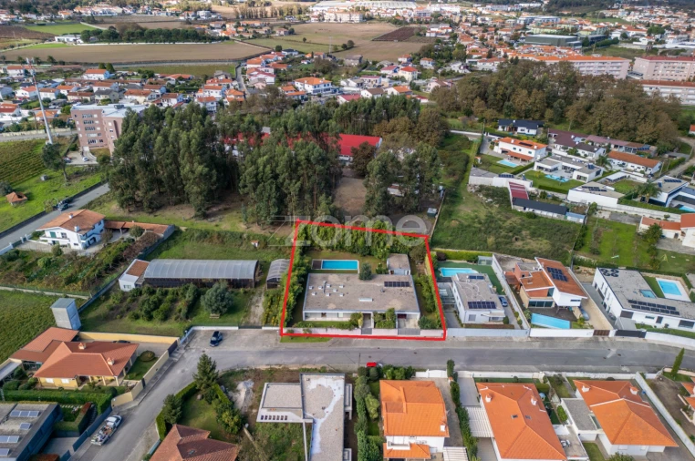 Moradia T7 para Venda em Bairro Foto 62