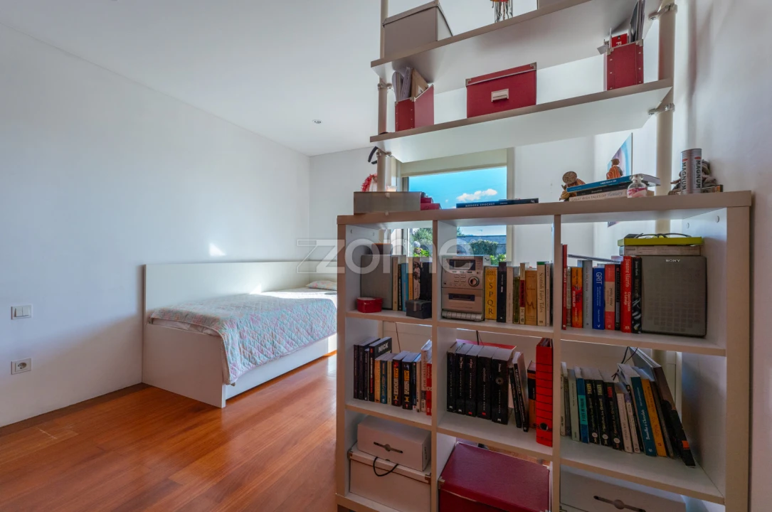 Moradia T7 para Venda em Bairro Foto 32