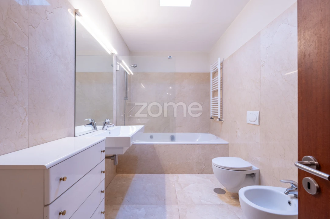 Moradia T7 para Venda em Bairro Foto 39