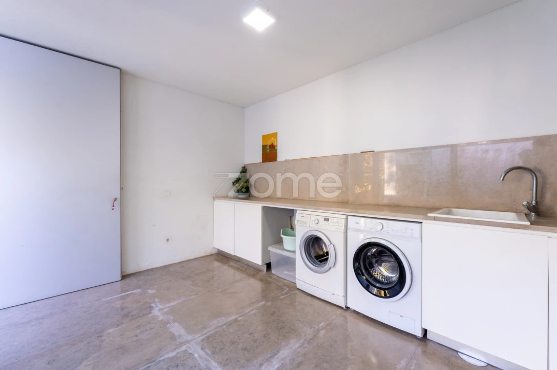 Moradia T7 para Venda em Bairro Foto 51