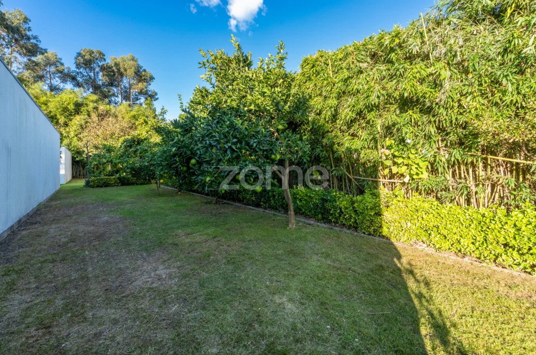 Moradia T7 para Venda em Bairro Foto 58