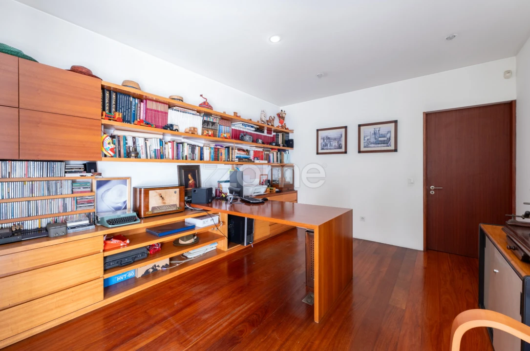 Moradia T7 para Venda em Bairro Foto 41