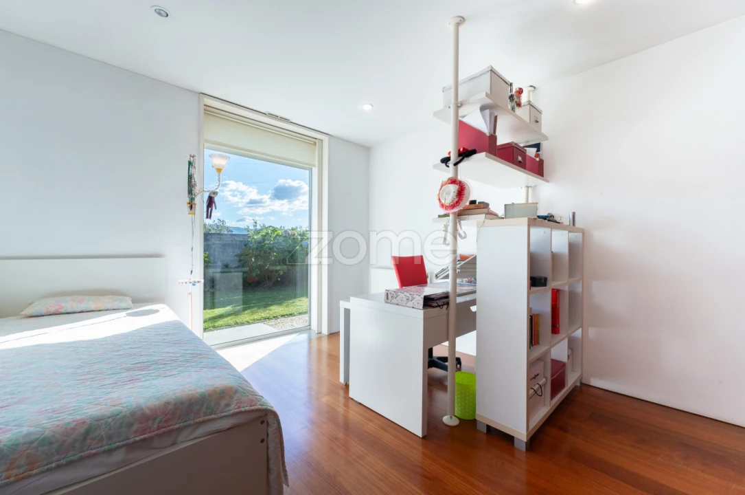 Moradia T7 para Venda em Bairro Foto 34