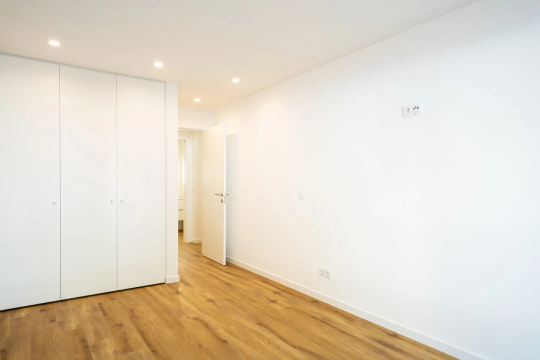 Apartamento T2 para Venda em Nazare Foto 43
