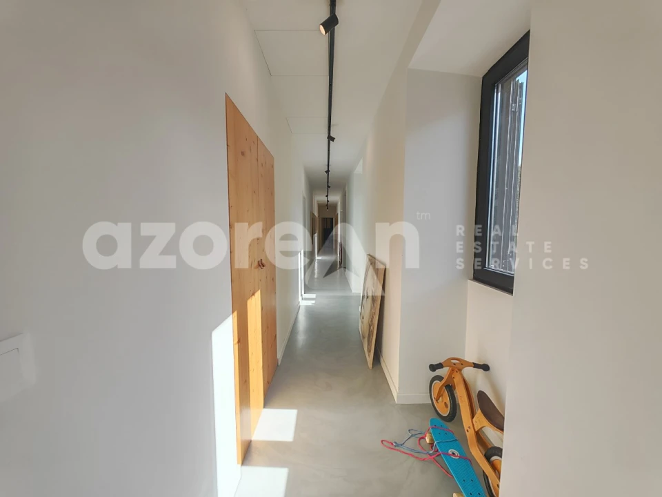 Moradia T2 para Venda em Capelas Foto 13