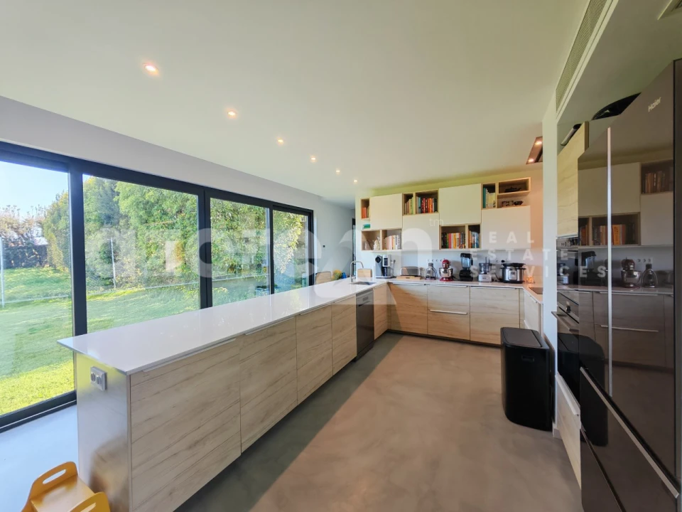 Moradia T2 para Venda em Capelas Foto 21