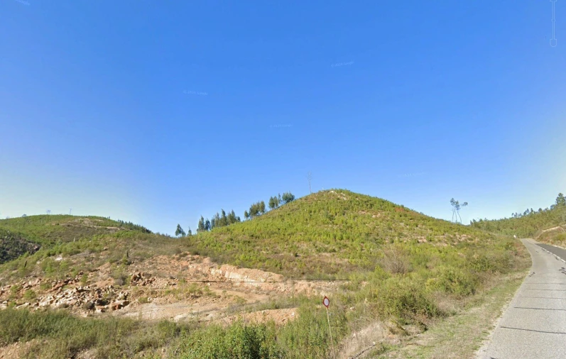 Terreno para Venda em Vila de Rei Foto 1