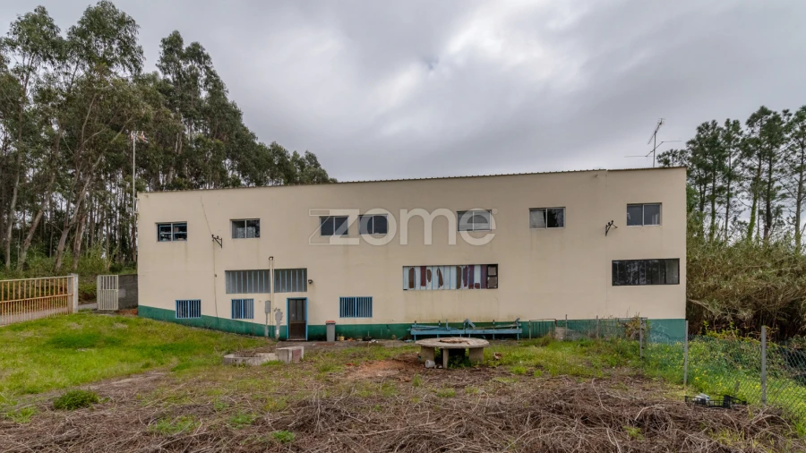 Terreno Comércio / Armazém para Venda em Tavarede