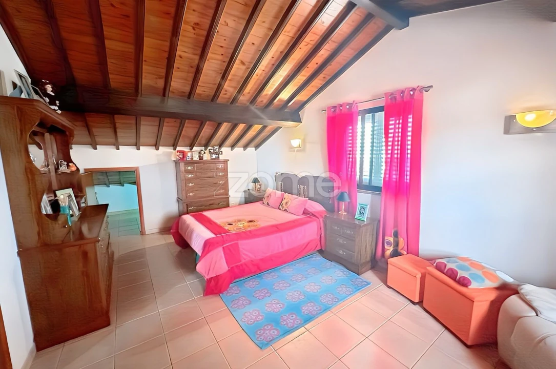 Moradia T4 para Venda em Vila do Porto Foto 7