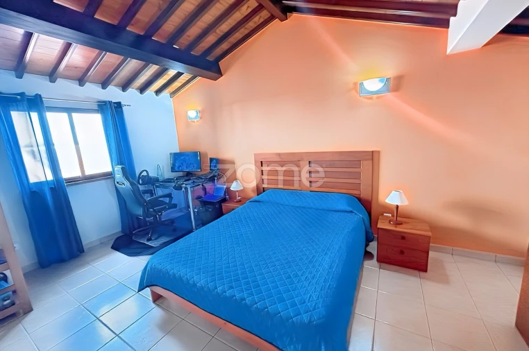 Moradia T4 para Venda em Vila do Porto Foto 5