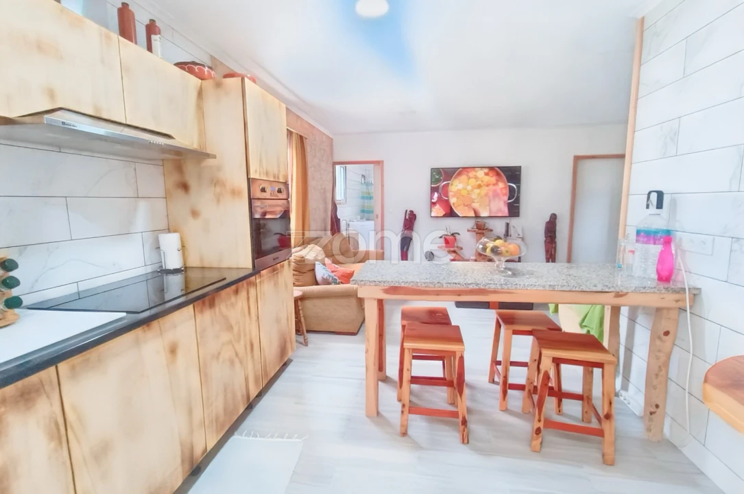 Moradia T8 para Venda em Almagreira Foto 6