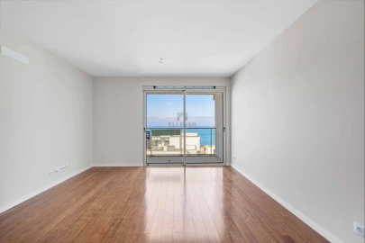 Apartamento T1 para Venda em São Martinho