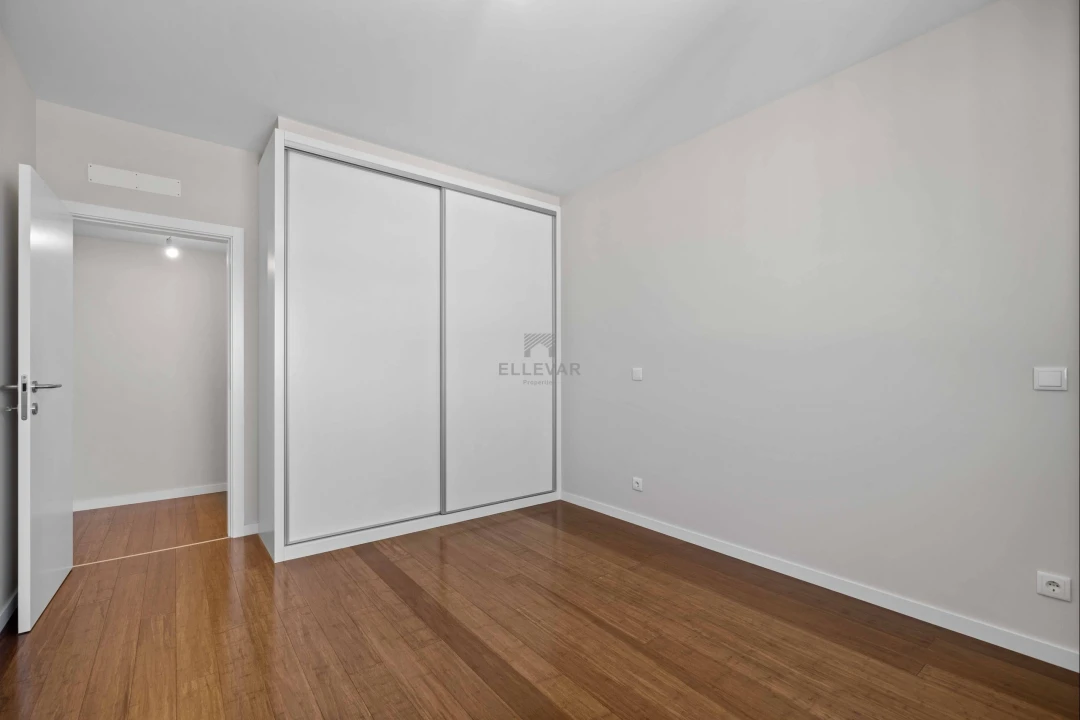 Apartamento T1 para Venda em São Martinho Foto 13