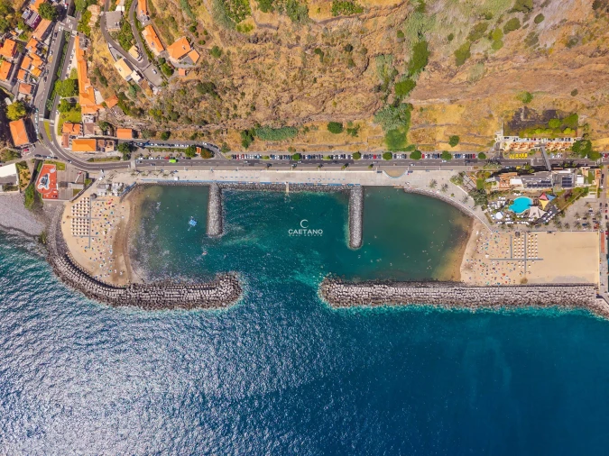 Moradia T3 para Venda em Calheta Foto 24