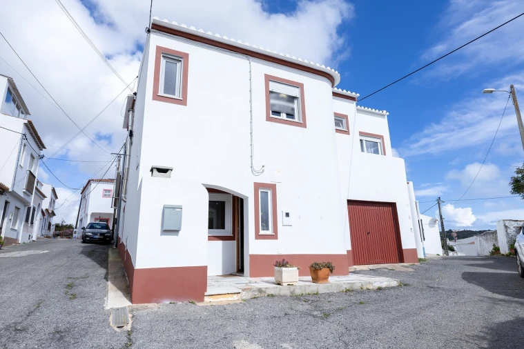 Moradia T3 para Venda em Lagos (São Sebastião e Santa Maria) Foto 2