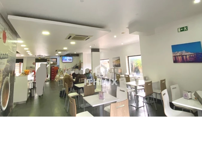 Negócio para Venda em Massamá e Monte Abraão Foto 2