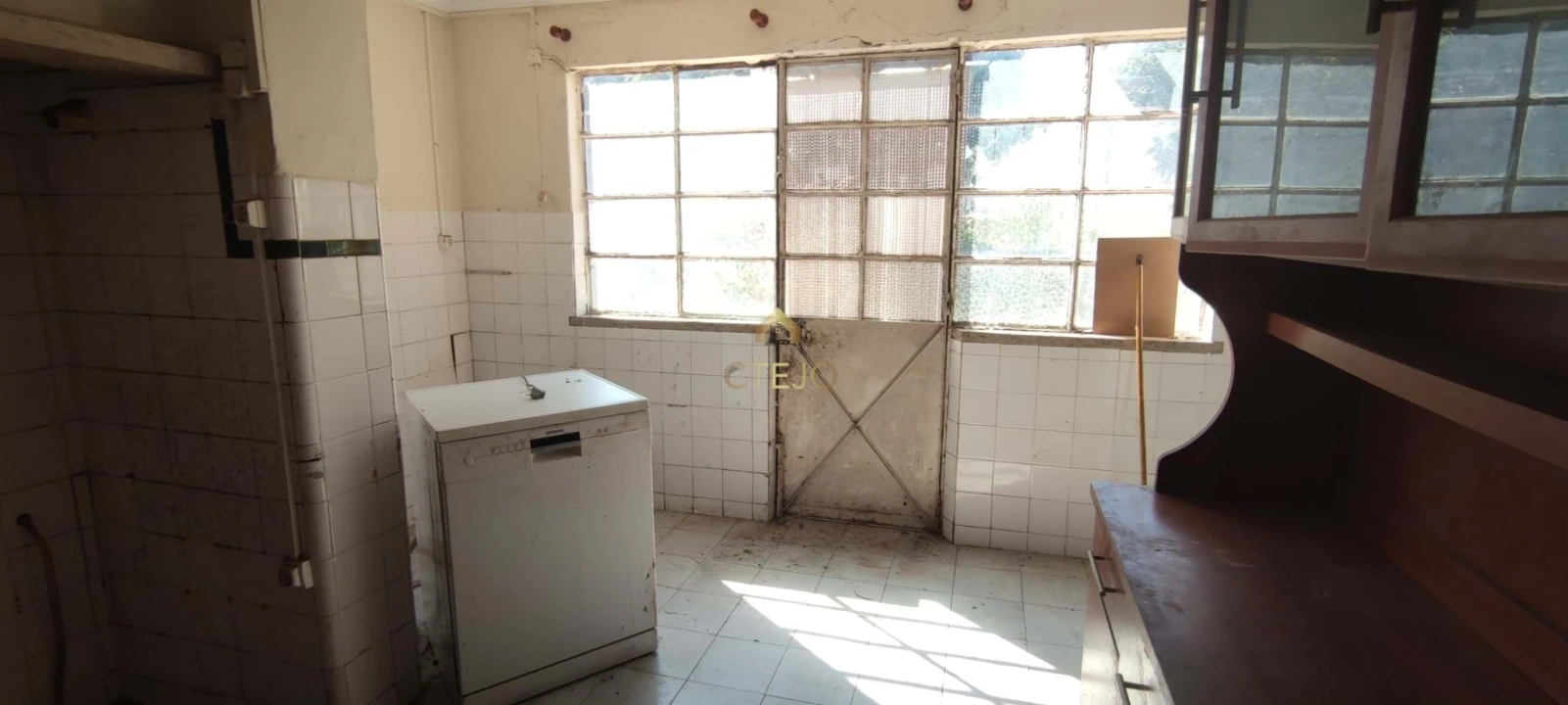 Moradia T5 para Venda em Camarate, Unhos e Apelação Foto 17