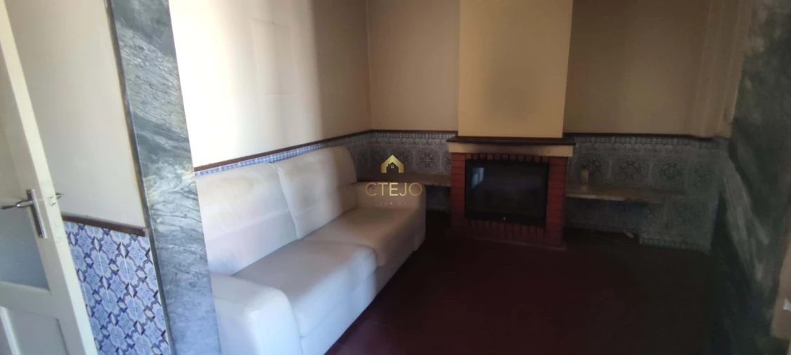 Moradia T5 para Venda em Camarate, Unhos e Apelação Foto 33