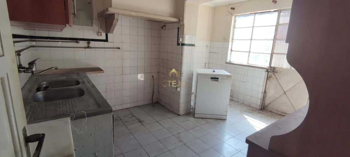 Moradia T5 para Venda em Camarate, Unhos e Apelação Foto 18