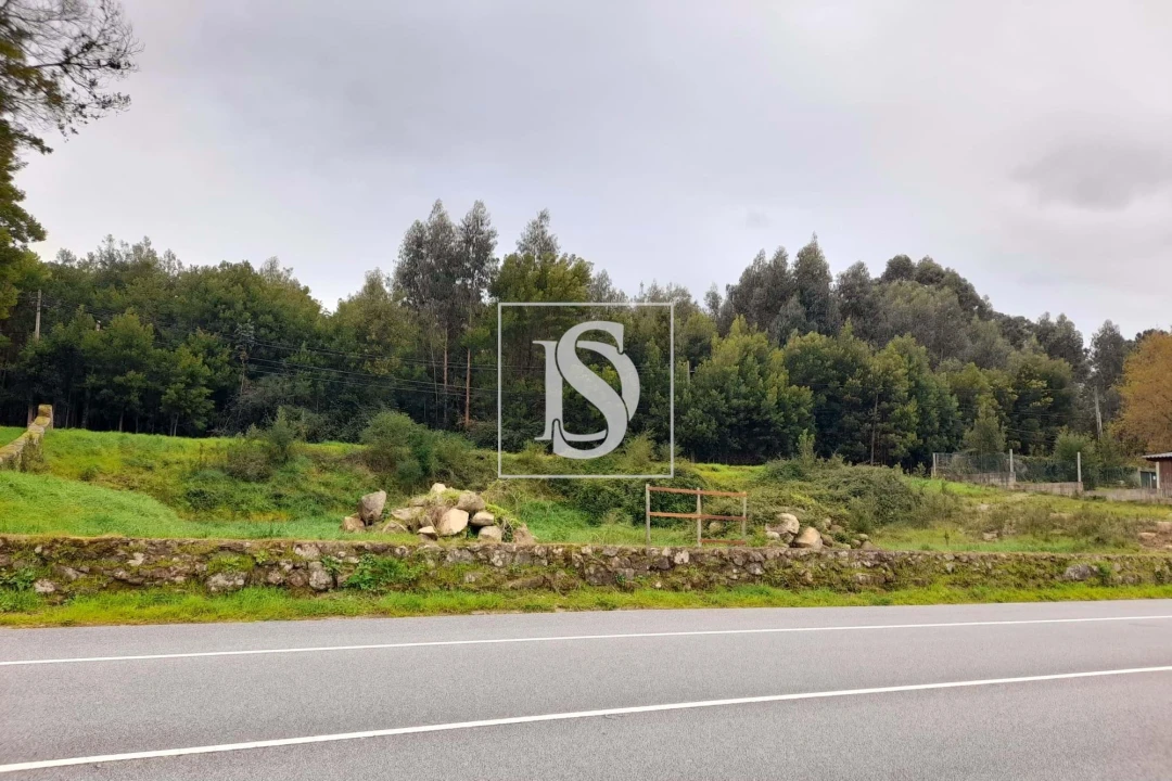 Terreno para Venda em Lanhelas Foto 2