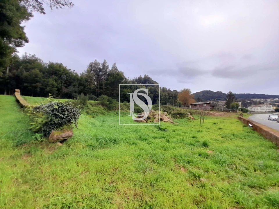 Terreno para Venda em Lanhelas Foto 1
