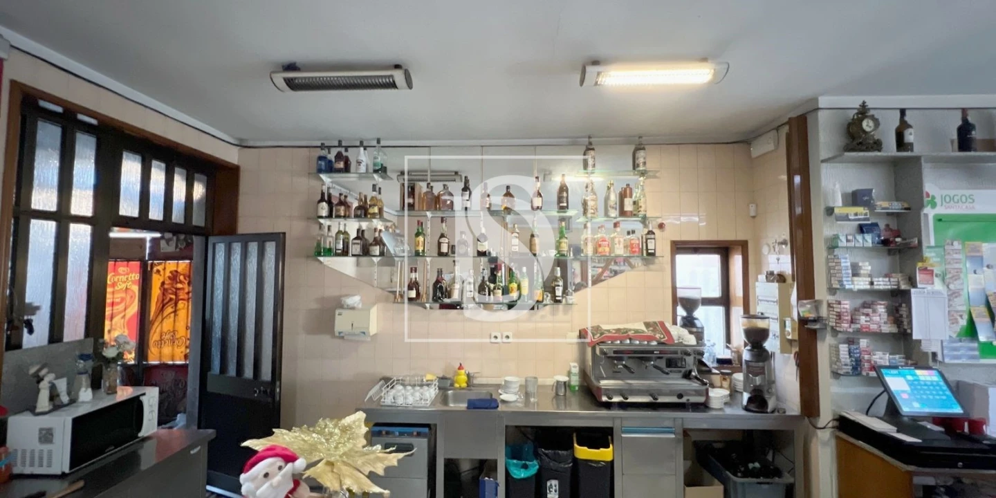 Negócio para Venda em Ermesinde Foto 9